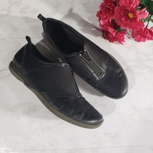 Merrell Black Water Shoes Size 7.5